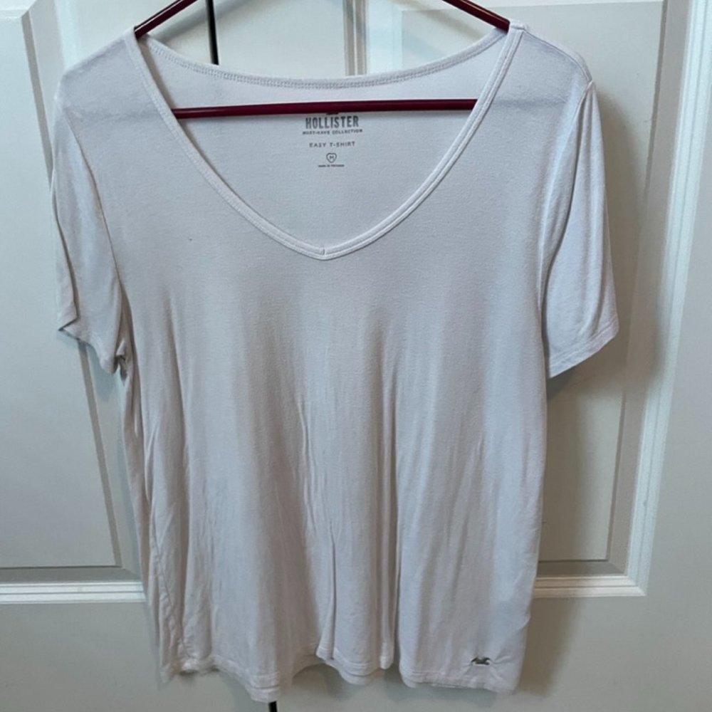 white t-shirt